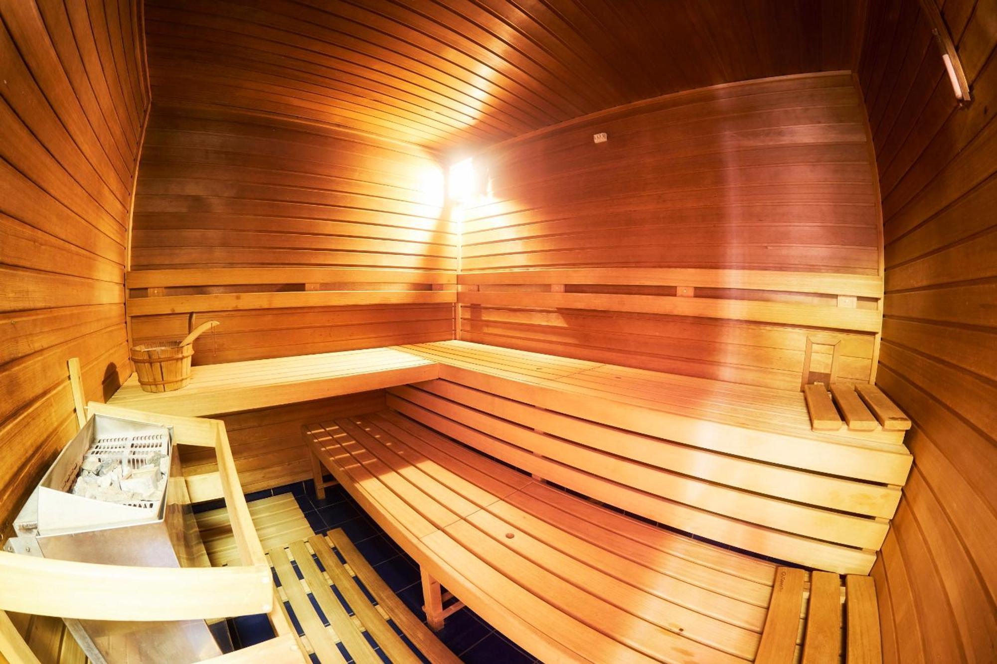 Hotel Eroplan Rožnov pod Radhoštěm Εξωτερικό φωτογραφία