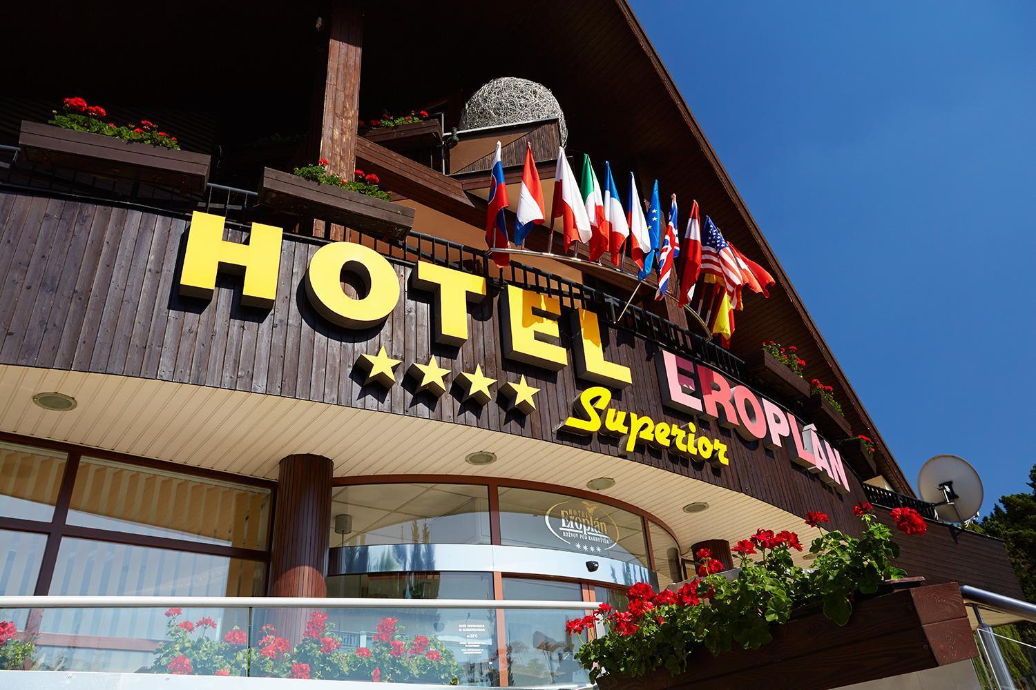 Hotel Eroplan Rožnov pod Radhoštěm Εξωτερικό φωτογραφία