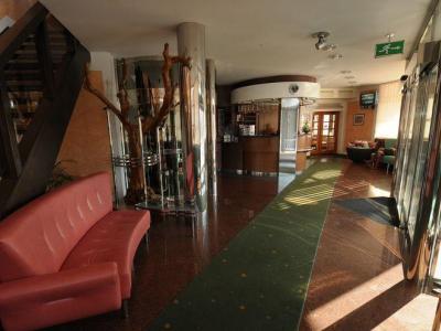 Hotel Eroplan Rožnov pod Radhoštěm Εξωτερικό φωτογραφία