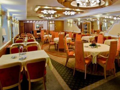 Hotel Eroplan Rožnov pod Radhoštěm Εξωτερικό φωτογραφία
